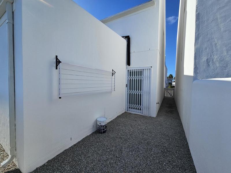 2 Bedroom Property for Sale in Lampiesbaai Western Cape